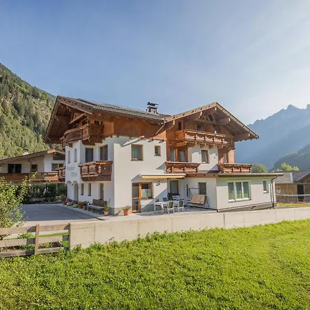 Appartement Apartment In Milders Near Stubai Glacier, Cleaning Included Neustift im Stubaital
