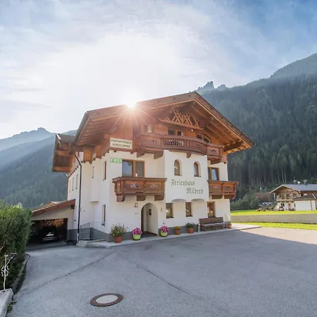 Apartment In Milders Near Stubai Glacier, Cleaning Included Appartement *